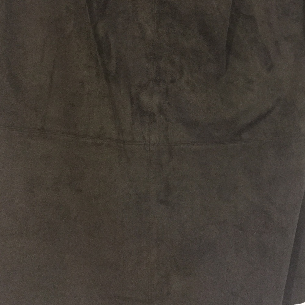 Vince Camuto faux suede black top - Picture 4 of 4